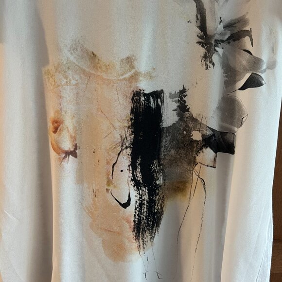 T'shirt - Picture 2 of 5